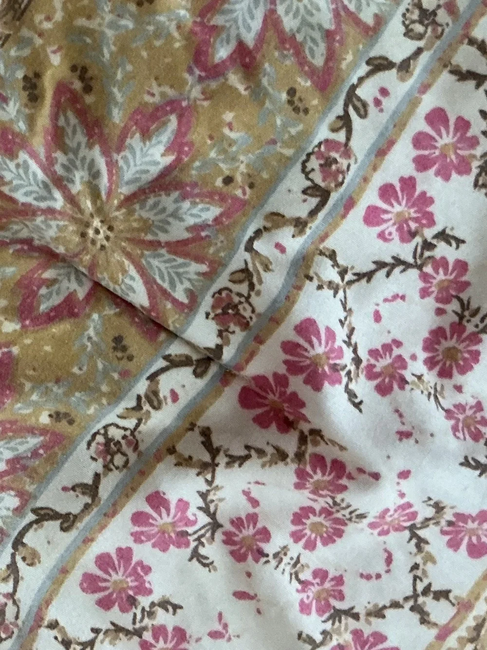 Cynthia Rowley Comforter